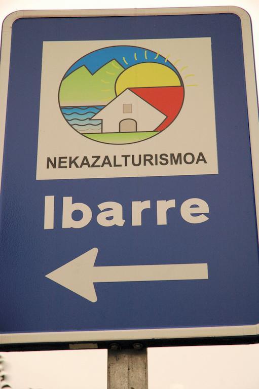 Agroturismo Ibarre Anzuola Exteriör bild